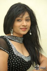 Shwetha Shalini at Romantic Target Movie Trailer Launch